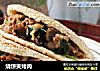 烧饼夹烤肉的做法
