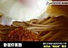 卧蛋虾酱面的做法