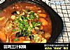 田鸡三汁焖锅的做法