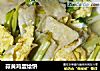 蒜黄鸡蛋烩饼的做法
