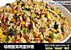 培根酸菜鸡蛋炒饭的做法