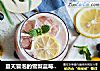 夏天冒泡的雪梨蓝莓苏打水的做法