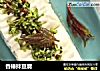 香椿拌豆腐的做法