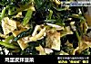 鸡蛋皮拌菠菜的做法