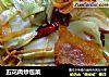 五花肉炒包菜的做法