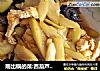 刚出锅的菜:西葫芦炒木耳鸡蛋的做法