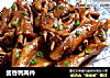 酱香鸭两件的做法