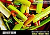 酸辣芹菜梗的做法