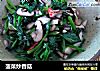 菠菜炒香菇的做法
