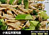 小黄瓜拌素鸡翅的做法