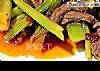 芹菜炒牛肉的做法