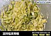 凉拌包菜青椒的做法