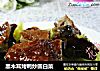 黑木耳烤鸭炒圆白菜的做法