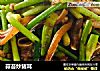 蒜苔炒猪耳的做法