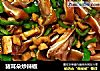 猪耳朵炒辣椒的做法