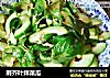 荆芥叶拌菜瓜的做法