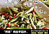 “榨菜”肉丝平菇炒榨菜的做法