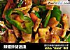 辣椒炒猪油渣的做法