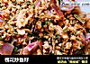 槐花炒鱼籽的做法