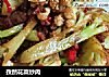 孜然花菜炒肉的做法