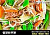 银芽炒芦笋的做法