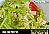 圆白菜炒双椒的做法