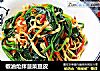 椒油炝拌菠菜豆皮的做法