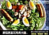 蘑菇西蓝花鸡肉火腿沙拉的做法