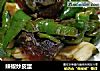 辣椒炒皮蛋的做法