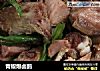 青椒爆卤鹅的做法