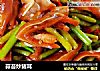 蒜苔炒猪耳的做法