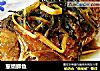 葱熇鲫鱼的做法