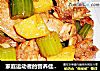 家庭运动者的营养佳品——西芹土豆焖鸡块的做法