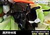 西芹炒木耳的做法