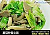 蘑菇炒包心菜的做法