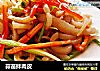 蒜苗拌肉皮的做法