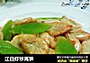 江白虾炒莴笋的做法