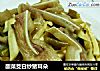 酸菜茭白炒猪耳朵的做法